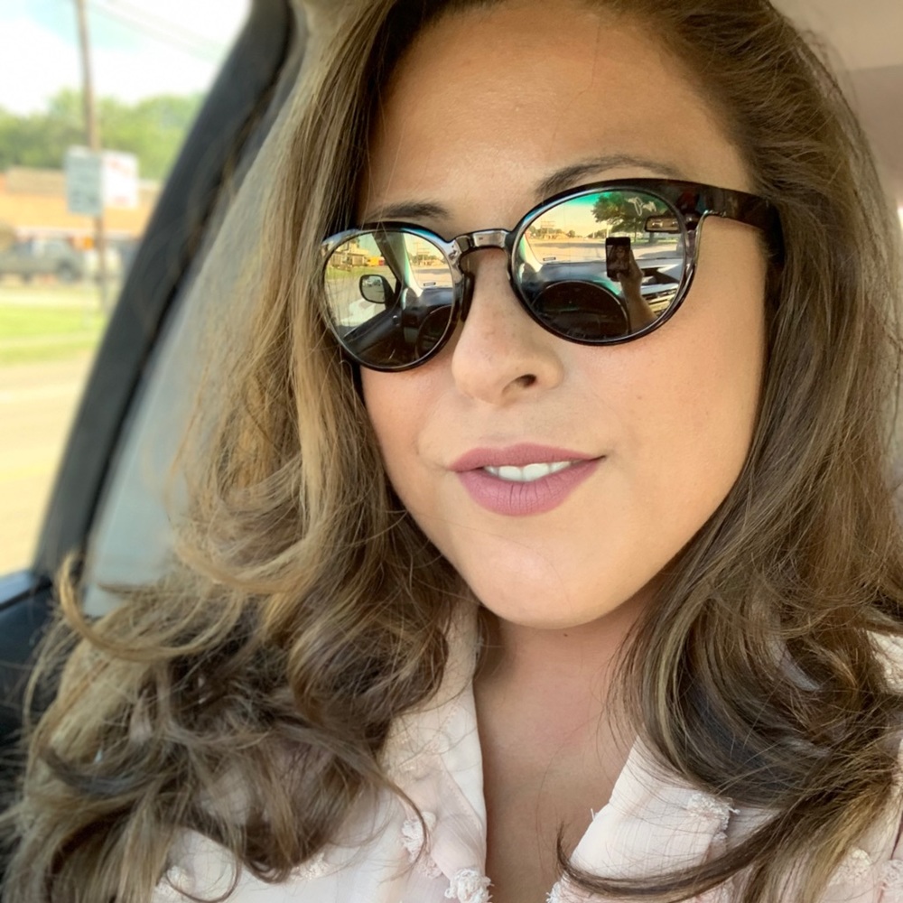 Meet your Posher, Jillian